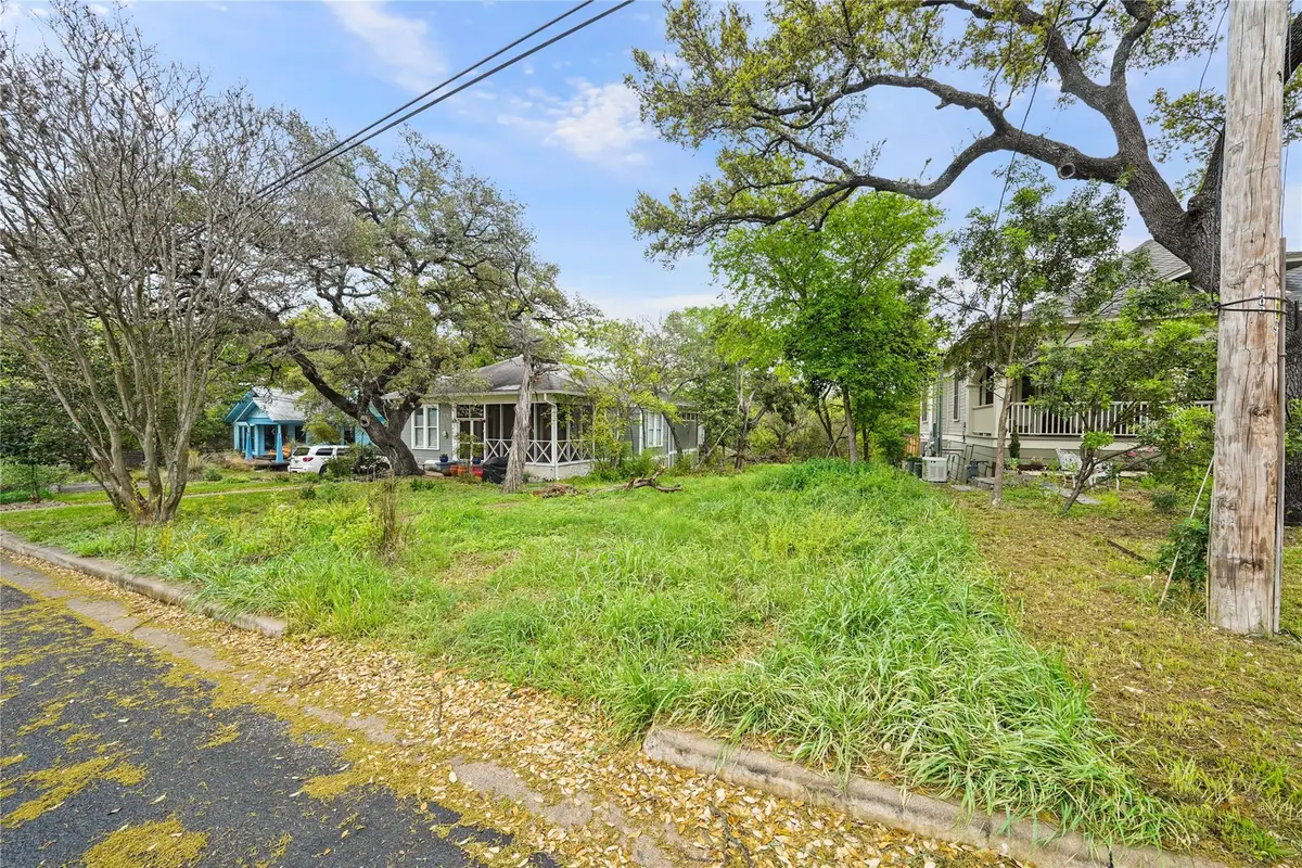 1407 Newning Ave, Austin, TX 78704 - #1