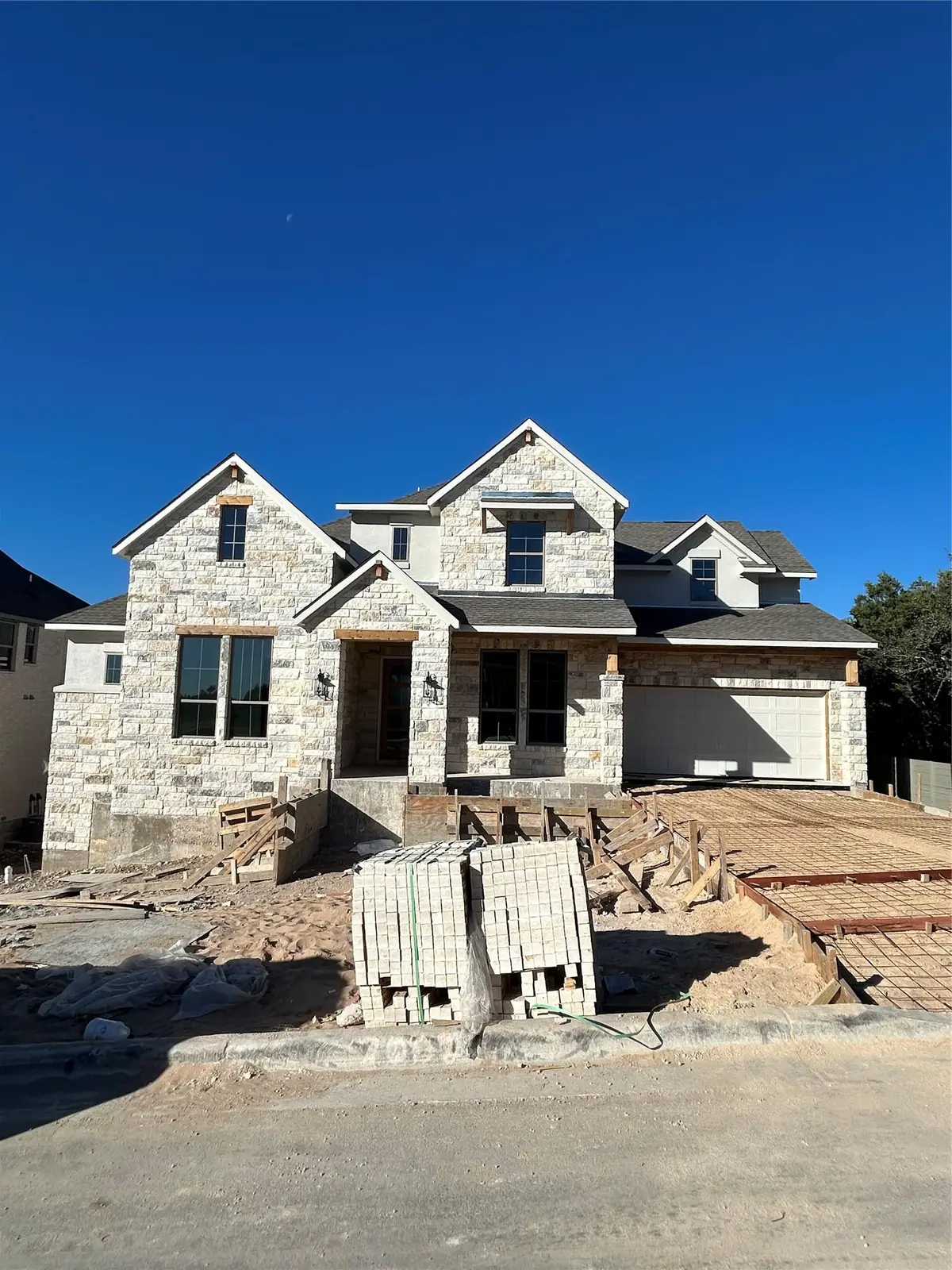 1904 Crimson Sunset Dr, Georgetown, TX 78628 - Image #1