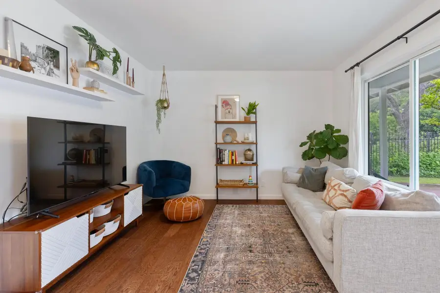 5210 Waterbrook Dr, Austin, TX 78723 - Image #2