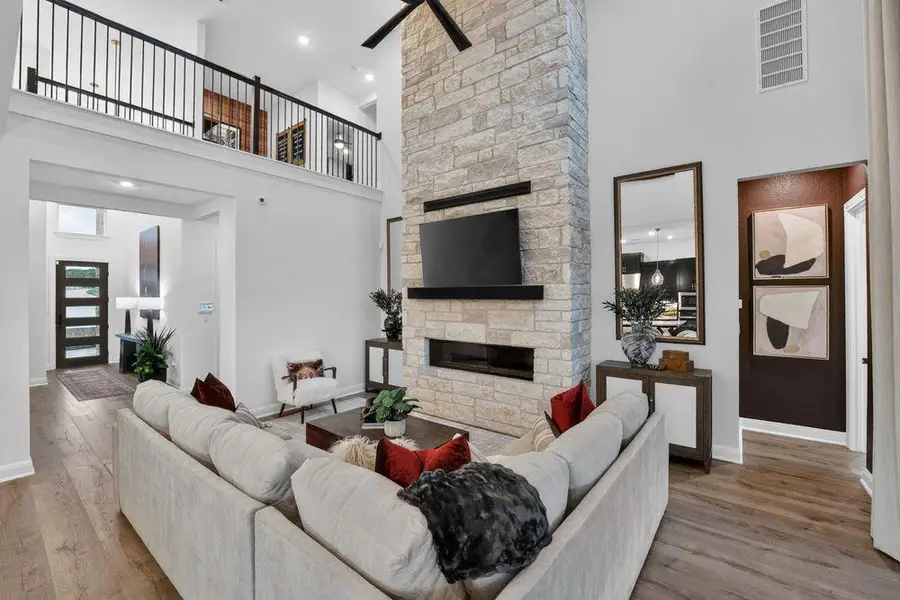 8617 Peafowl St, Austin, TX 78744 - #3