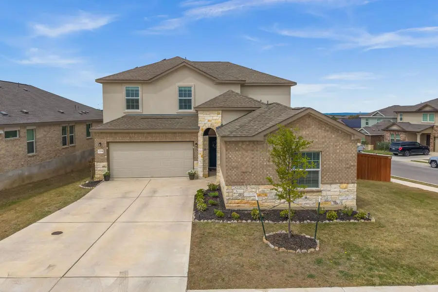 204 Lone Cedar Rd, Marble Falls, TX 78654 - #2