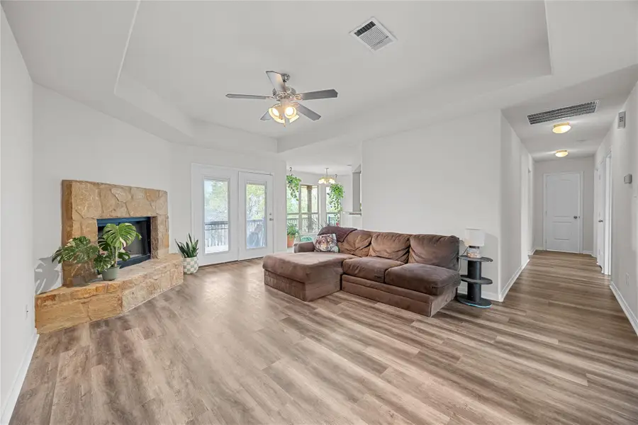 21607 Santa Carlo Ave, Lago Vista, TX 78645 - Image #2