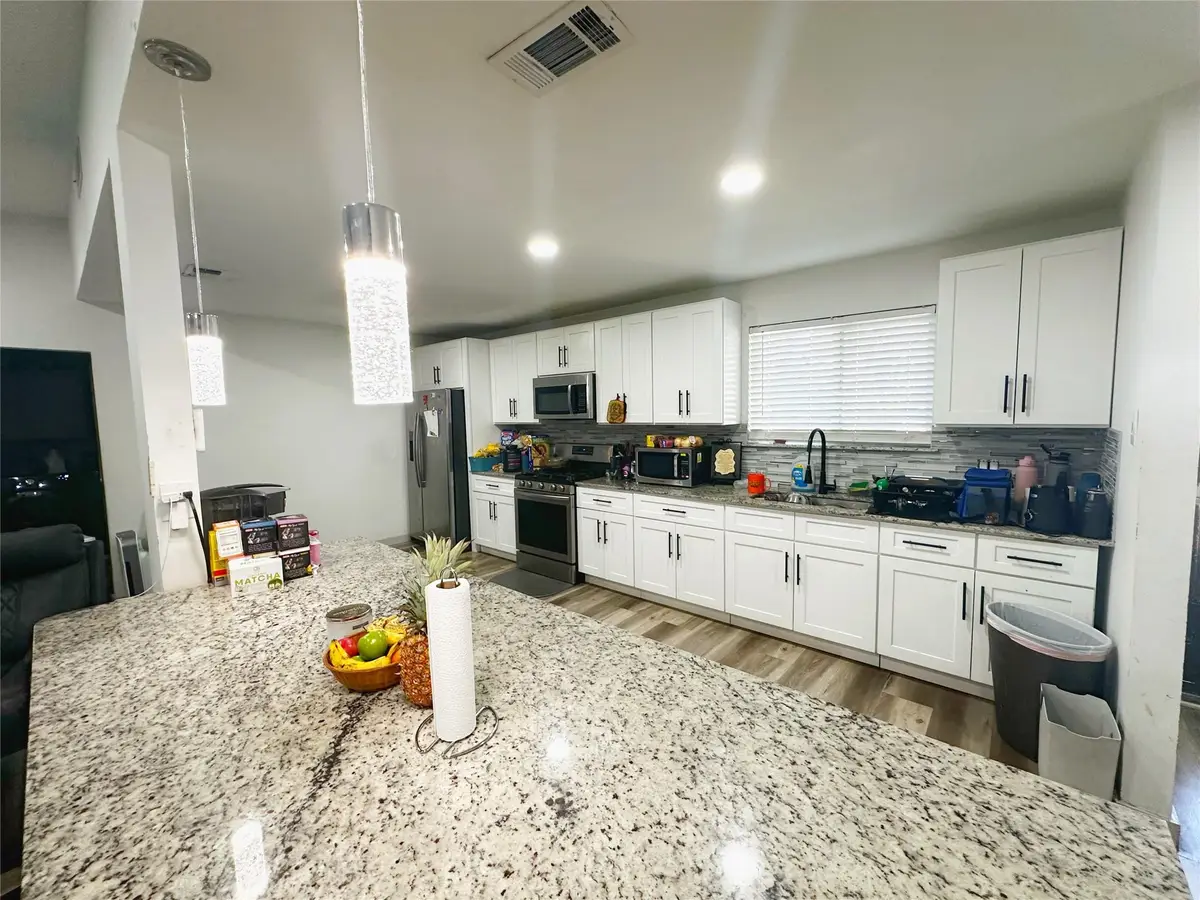 10138 Aspen St, Austin, TX 78758 - Image #1