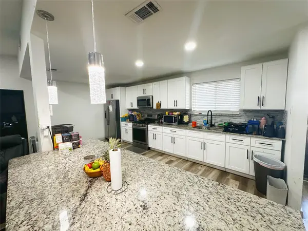 10138 Aspen St, Austin, TX 78758