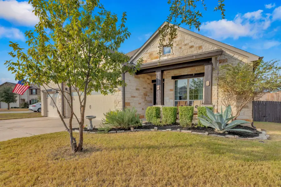 712 Carillion Dr, Pflugerville, TX 78660 - Image #2