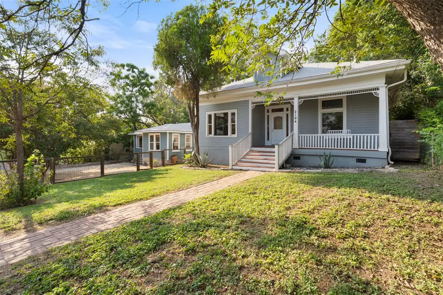 2104 E Martin Luther King Jr Blvd, Austin, TX 78702 - Image #2