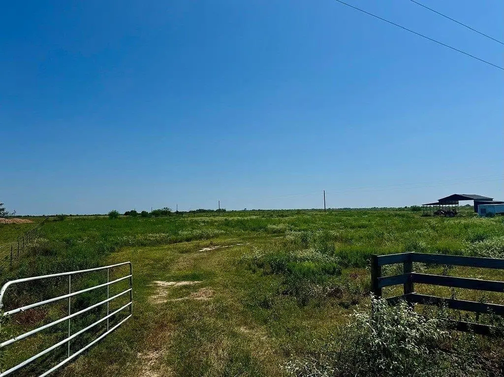 1993 Fm 2761, Alleyton, TX 78933 - #1