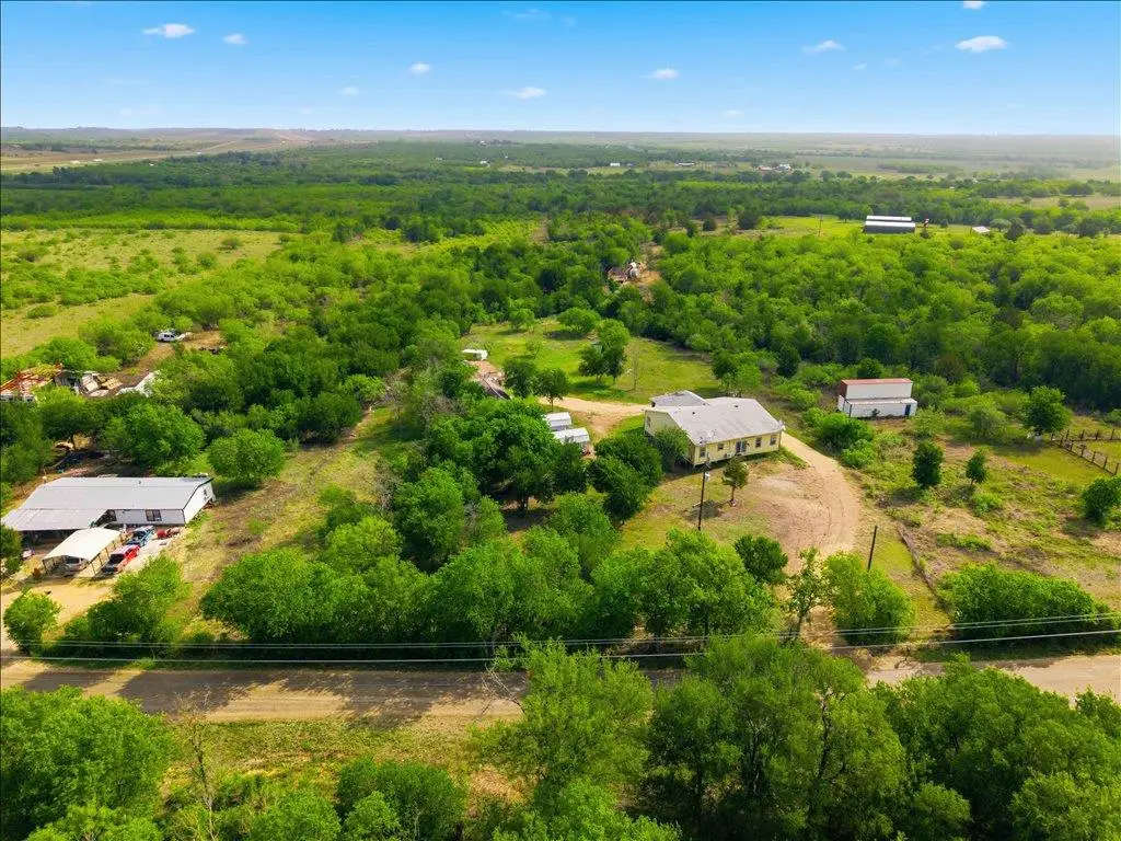 780 Spoke Hollow Rd, Lockhart, TX 78644 - #1