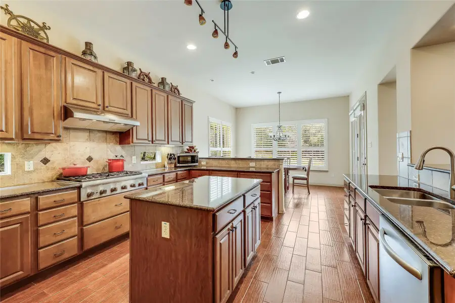 7303 Matisse Pointe Dr, Jonestown, TX 78645 - Image #2