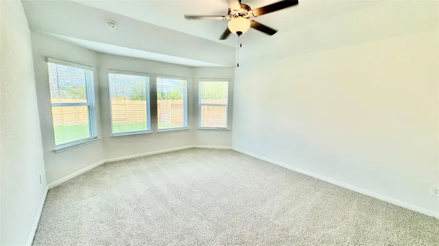156 Coopers Hawk Crst, Cedar Creek, TX 78612 - #3