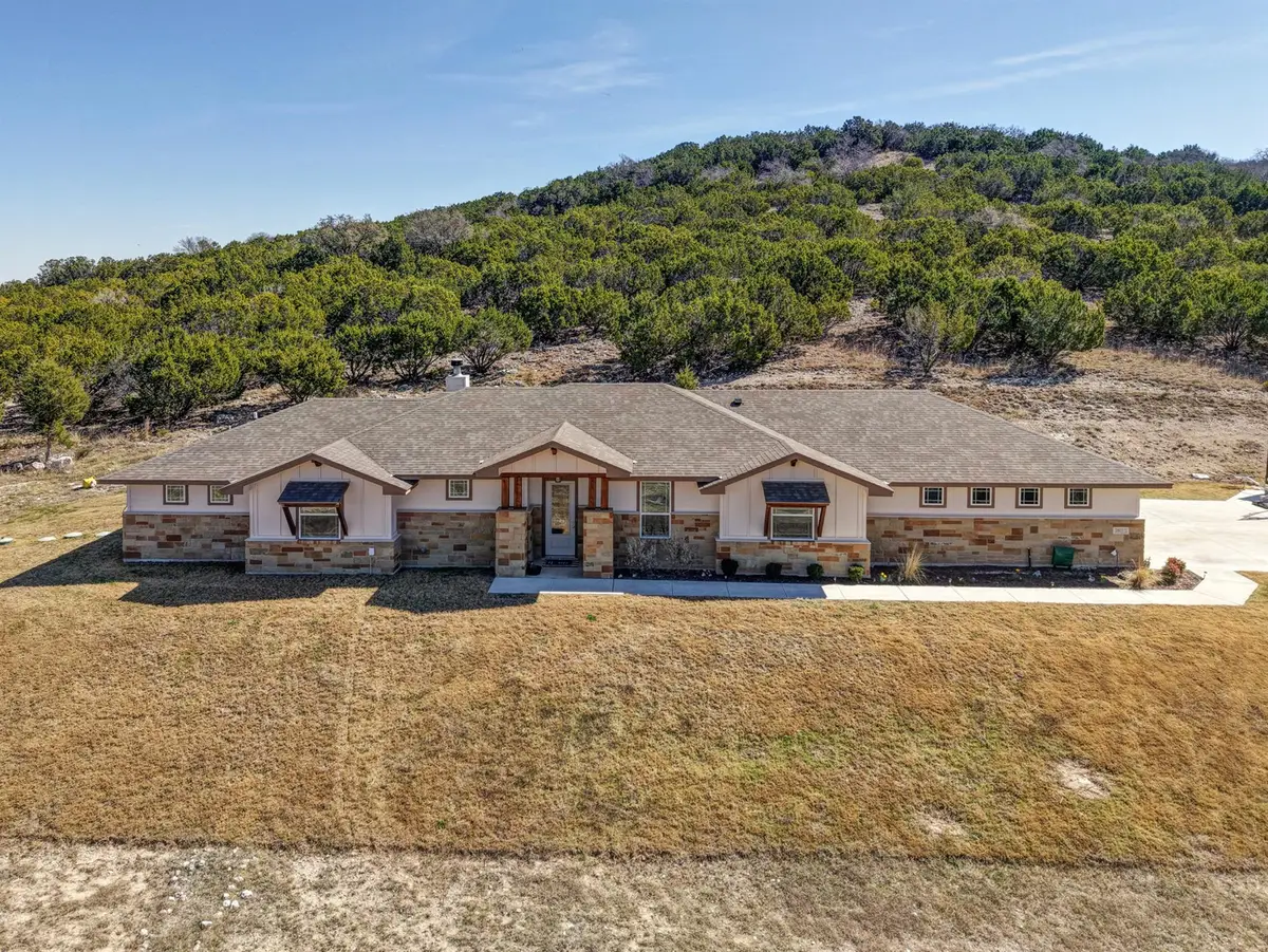 2807 Grimes Crossing Rd, Copperas Cove, TX 76522 - #1