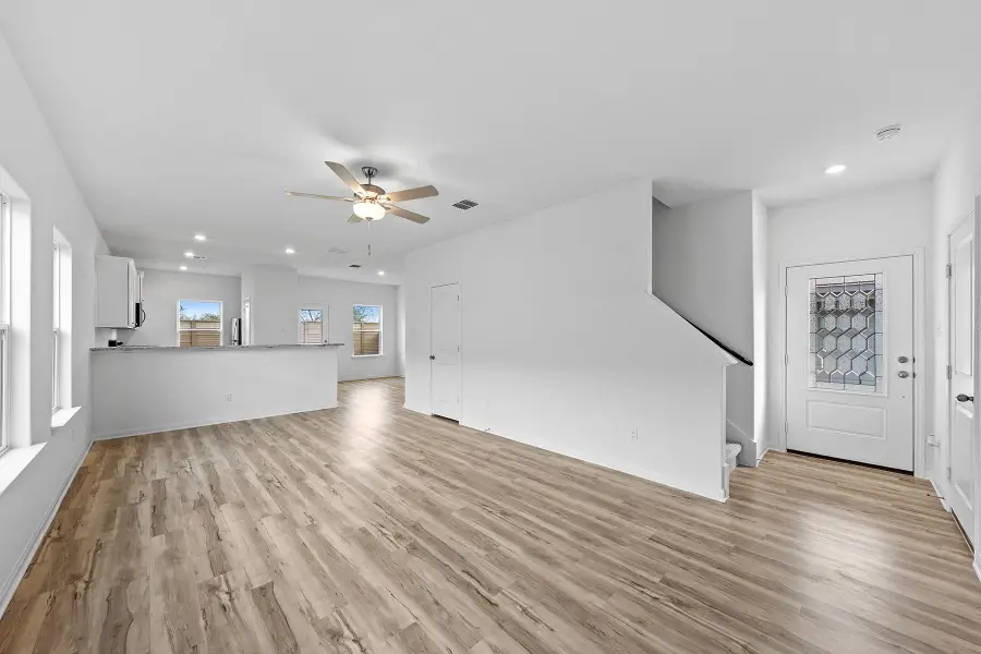 18400 Stellers Sea St, Elgin, TX 78621 - Image #3