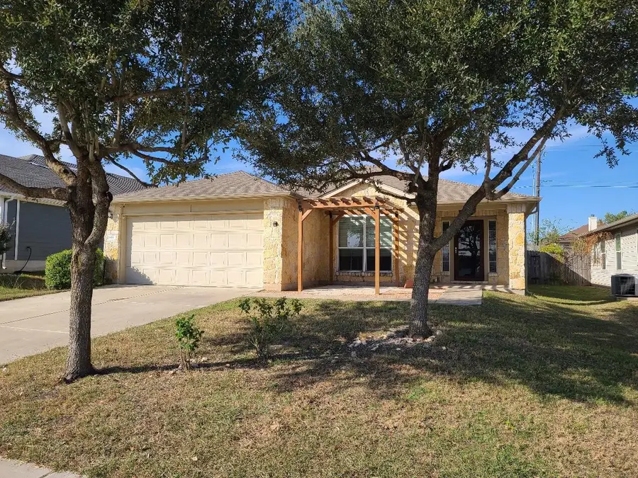 604 Comal Run, Hutto, TX 78634 - Image #2