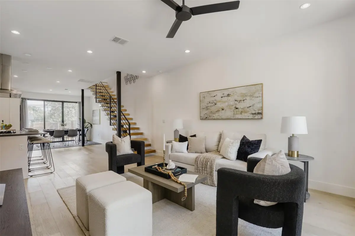3300 E Martin Luther King Jr Blvd #B, Austin, TX 78721 - #1