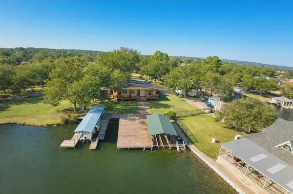 114 Shady Circle Dr, Sunrise Beach Village, TX 78643