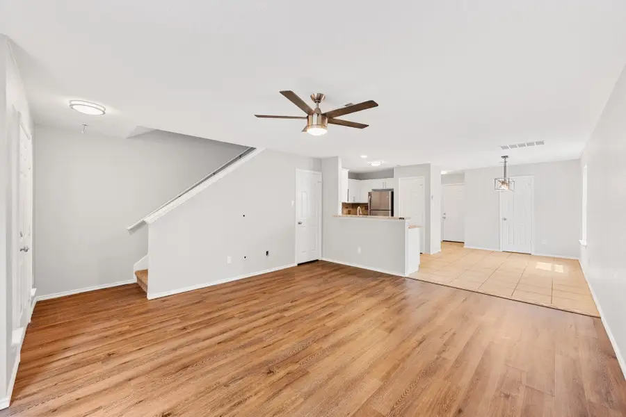 2304 Melissa Oaks Ln, Austin, TX 78744 - Image #3