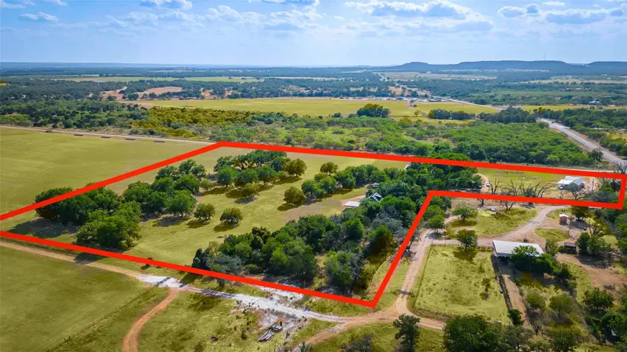 95 Loma Ln, Fredericksburg, TX 78624 - Image #2