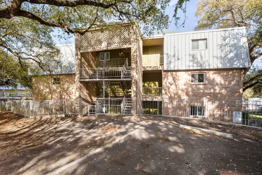 620 S 1st St #209, Austin, TX 78704 - Image #2