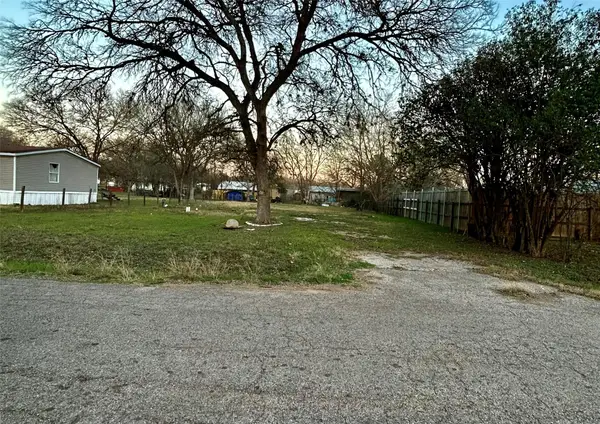 2011 Water St, Bastrop, TX 78602