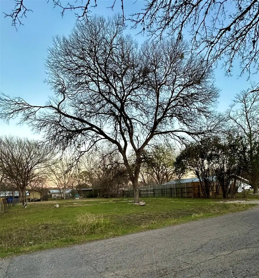 2011 Water St, Bastrop, TX 78602 - #2