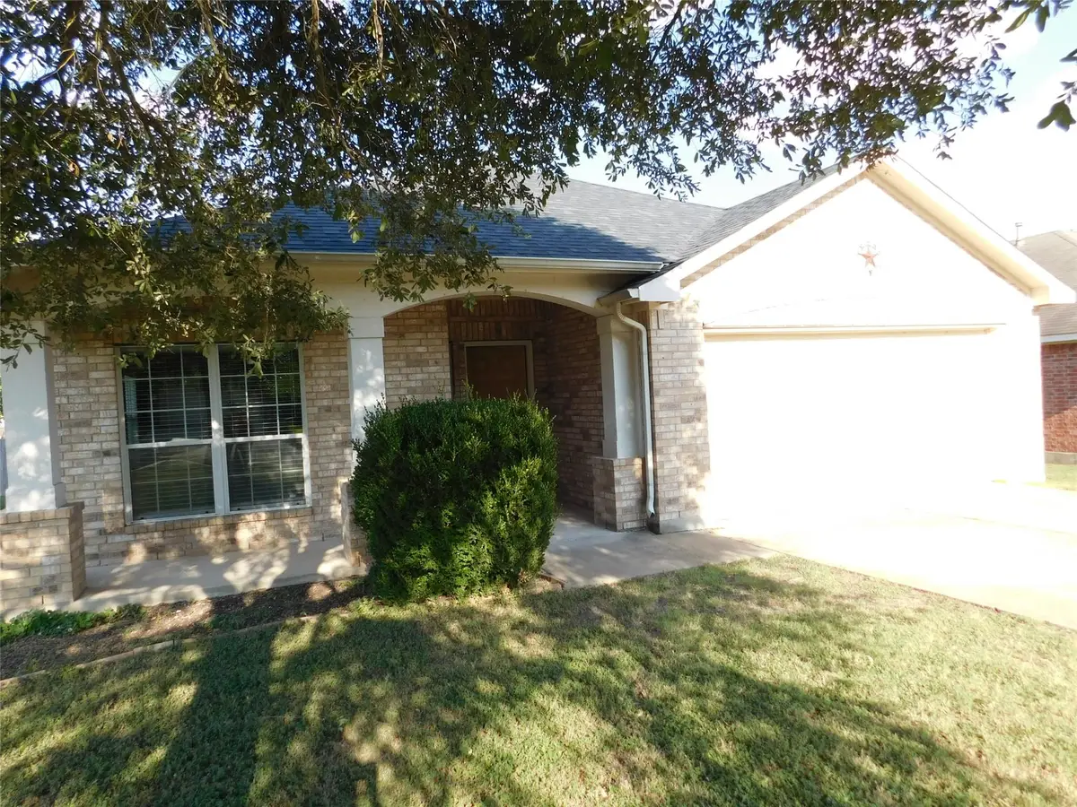 1302 Rainbow Parke Dr, Round Rock, TX 78665 - #1