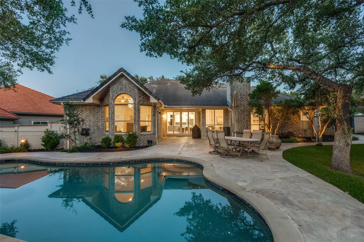 6 Stillmeadow Ct, The Hills, TX 78738 - #1