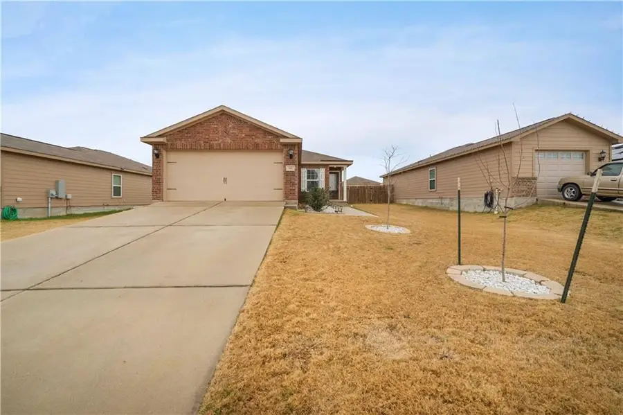 112 Millers Loop, Jarrell, TX 76537 - Image #2