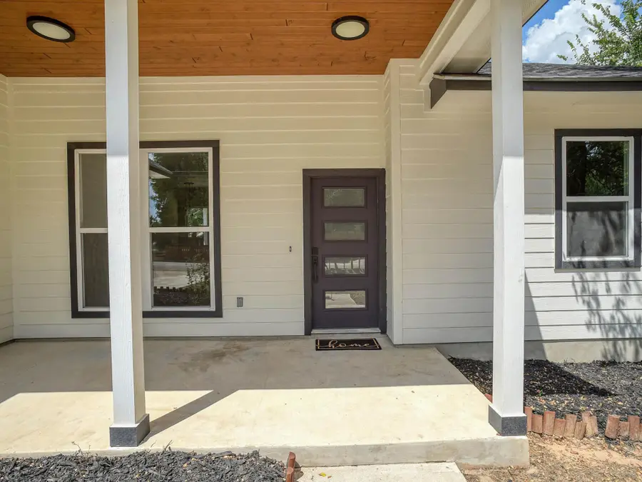 134 Pohakuloa Dr, Bastrop, TX 78602 - Image #2