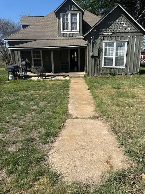 517 Giddings St, Lexington, TX 78947 - #3