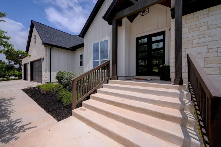 1061 Madrone Rd, Fischer, TX 78623 - #2