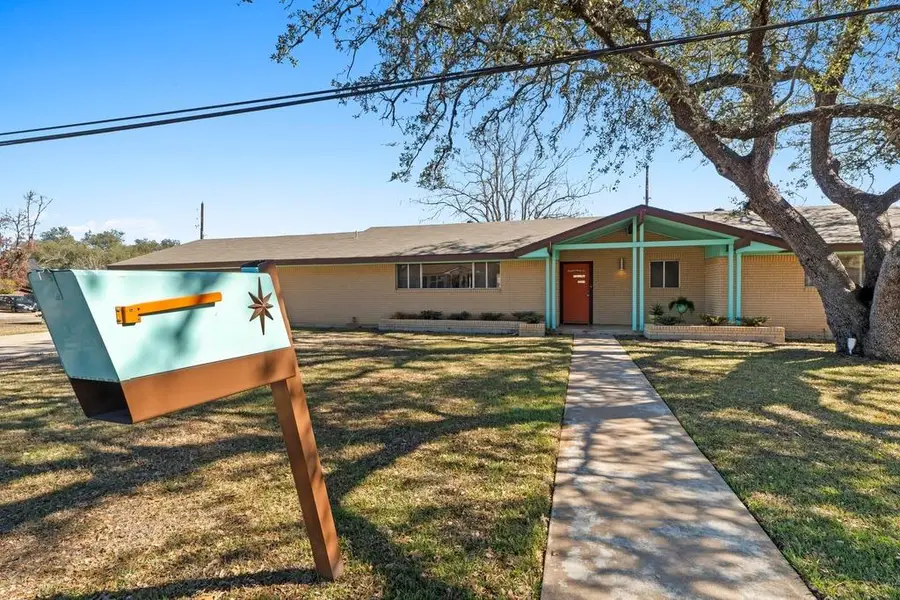 100 W Central Dr, Georgetown, TX 78628 - Image #2