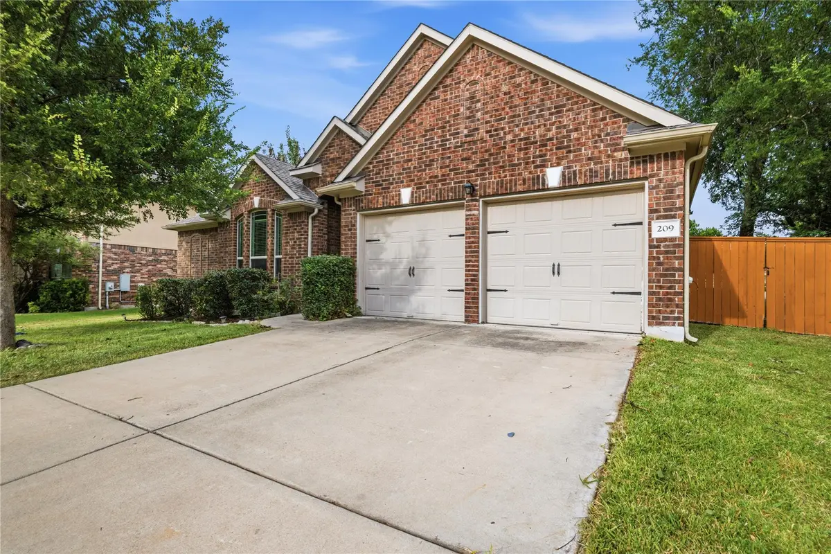 209 Monahans Dr, Georgetown, TX 78628 - #1