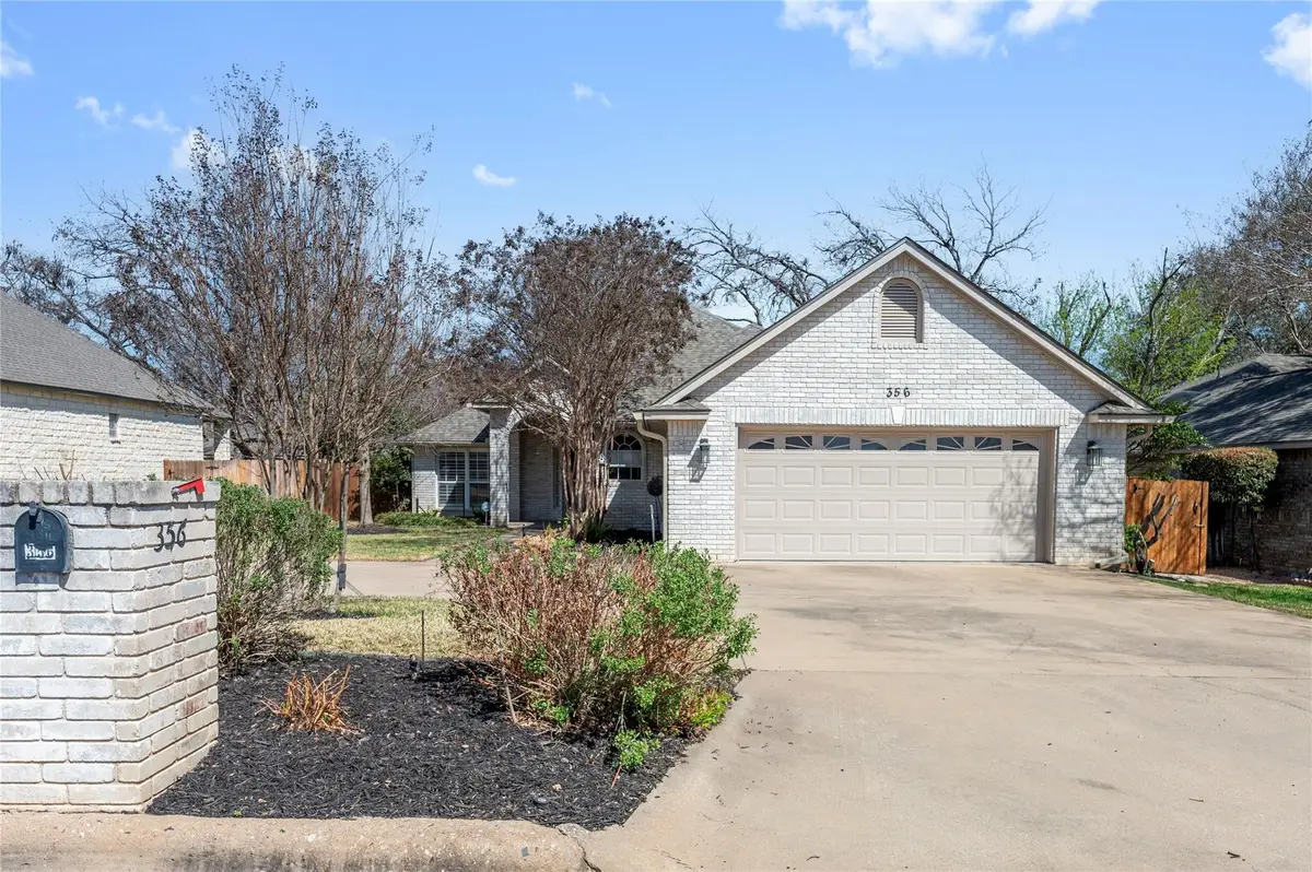 356 Mahan St, Meadowlakes, TX 78654 - #1