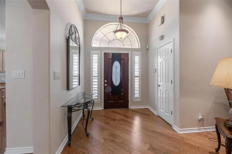 356 Mahan St, Meadowlakes, TX 78654 - #3