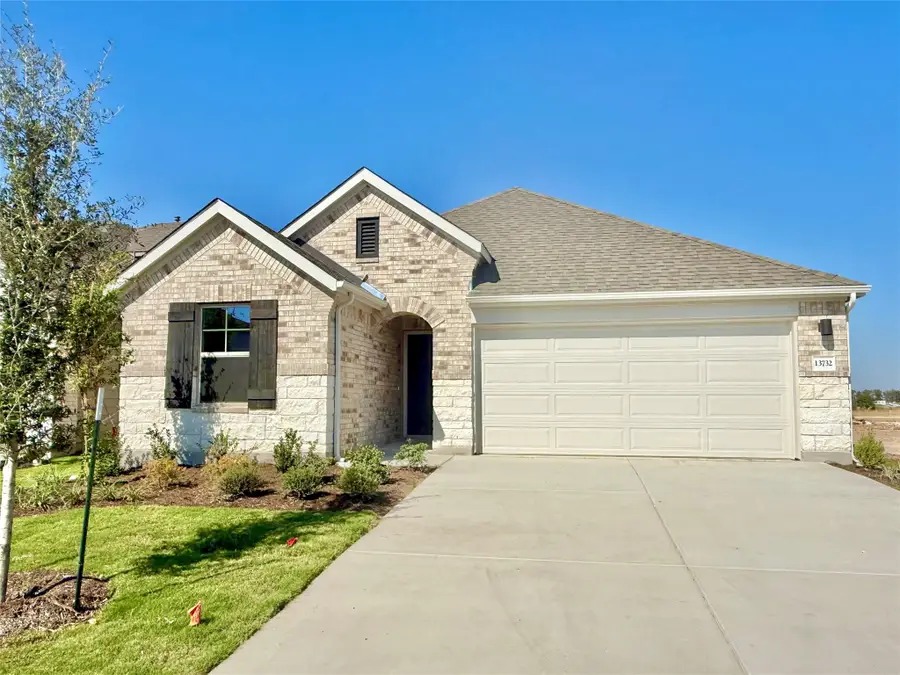13732 Scarlett Song Dr, Elgin, TX 78621 - Image #2