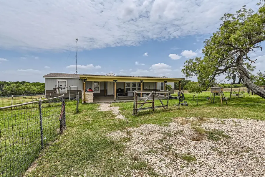 480 Grandpa Rd, Lockhart, TX 78644 - Image #3