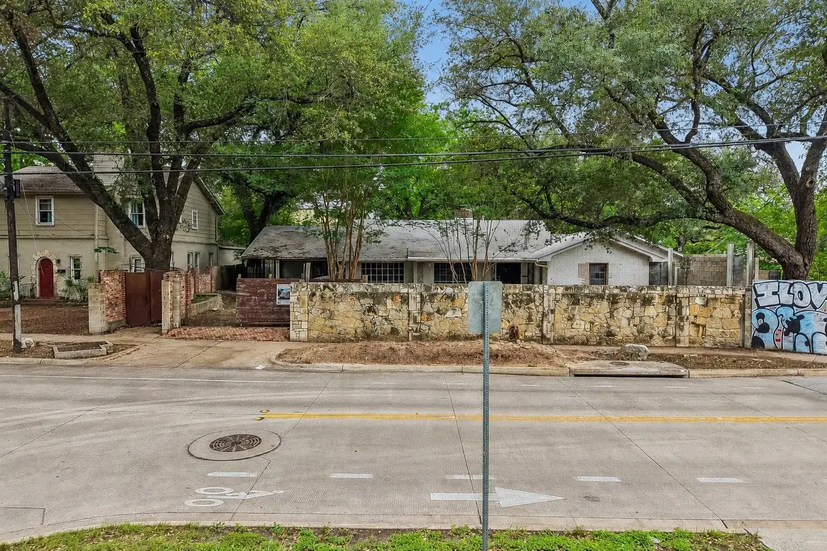 801 E 32nd St, Austin, TX 78705 - #1