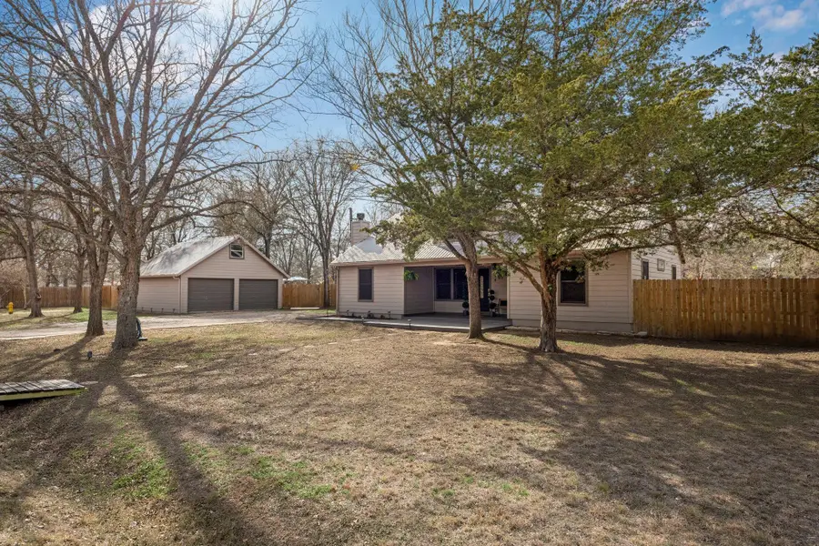 114 Upola Ct, Bastrop, TX 78602 - Image #3