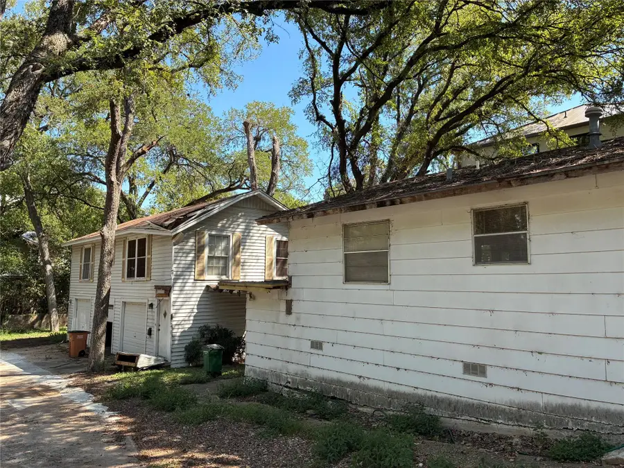 2005 Sharon Ln, Austin, TX 78703 - Image #2