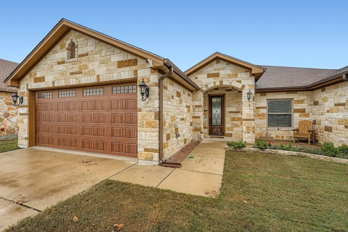 213 Western Sky Trl, Jarrell, TX 76537 - Image #1