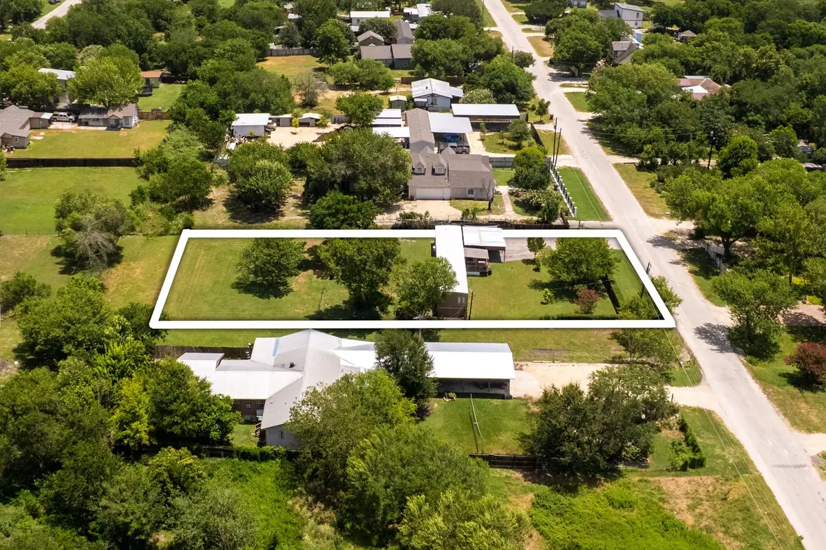 1840 Pine St, San Marcos, TX 78666 - #1