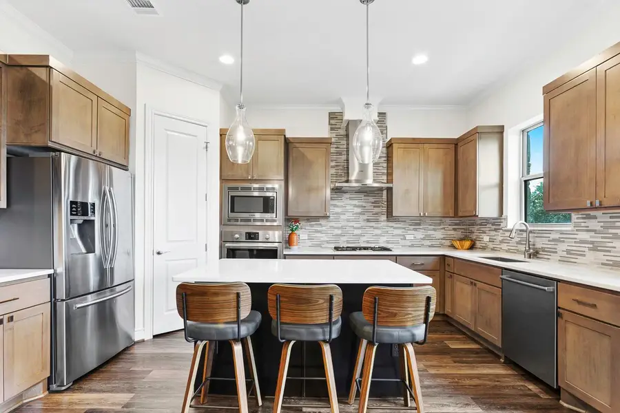 221 Adams St, Georgetown, TX 78628 - Image #2