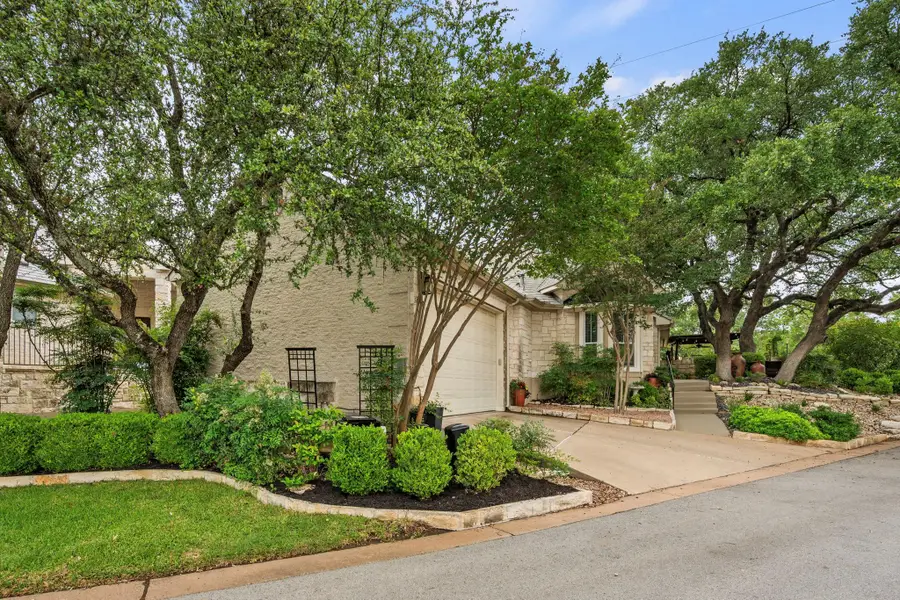 139 Double Eagle Dr, Lakeway, TX 78738 - #2