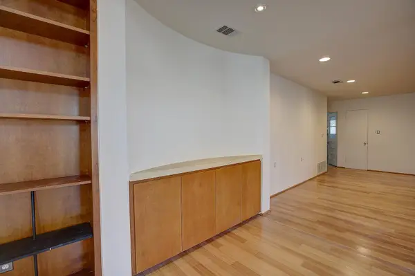 1607 S Elm St, Georgetown, TX 78626