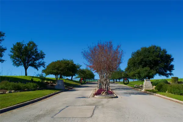 377 Heritage Loop, Hutto, TX 78634