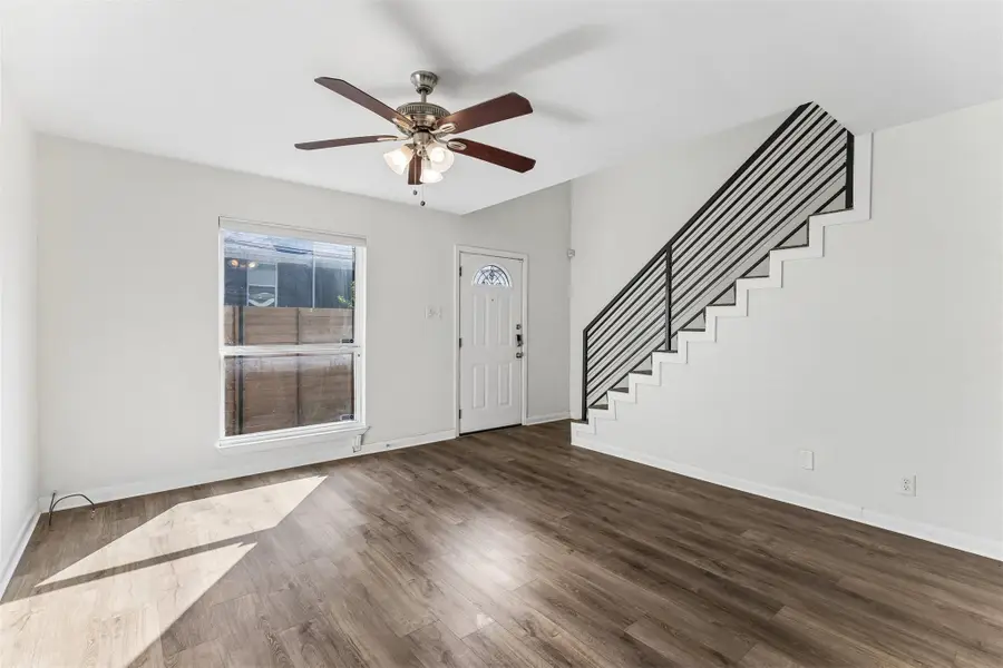 6211 Manor Rd #122, Austin, TX 78723 - #2
