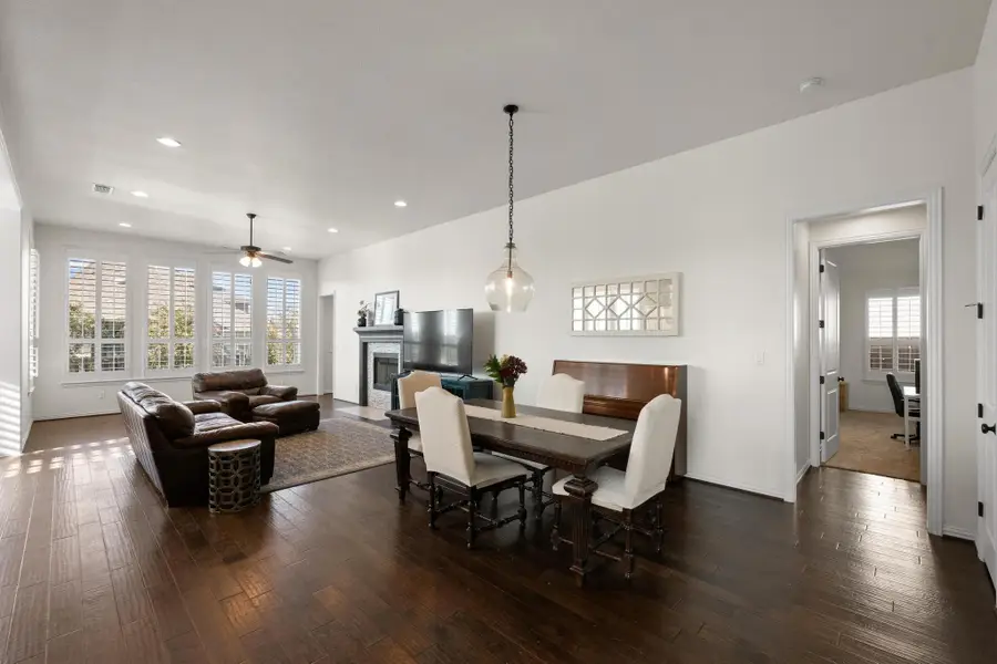 16101 Golden Top Dr, Austin, TX 78738 - Image #2