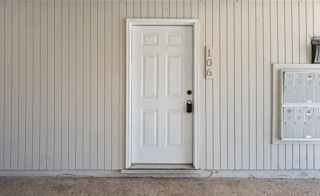 300 E Croslin St #106, Austin, TX 78752 - #1