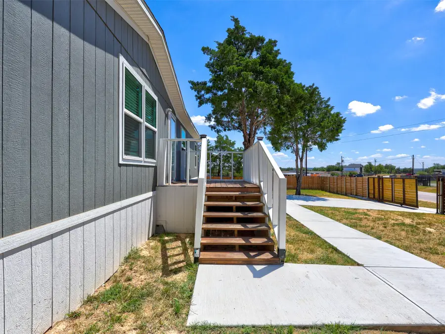 146 Monte Vista Dr, Elgin, TX 78621 - #2