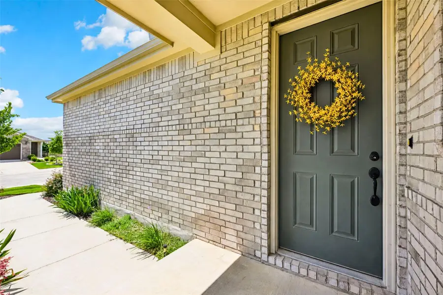 401 Yorktown St, Georgetown, TX 78633 - #3